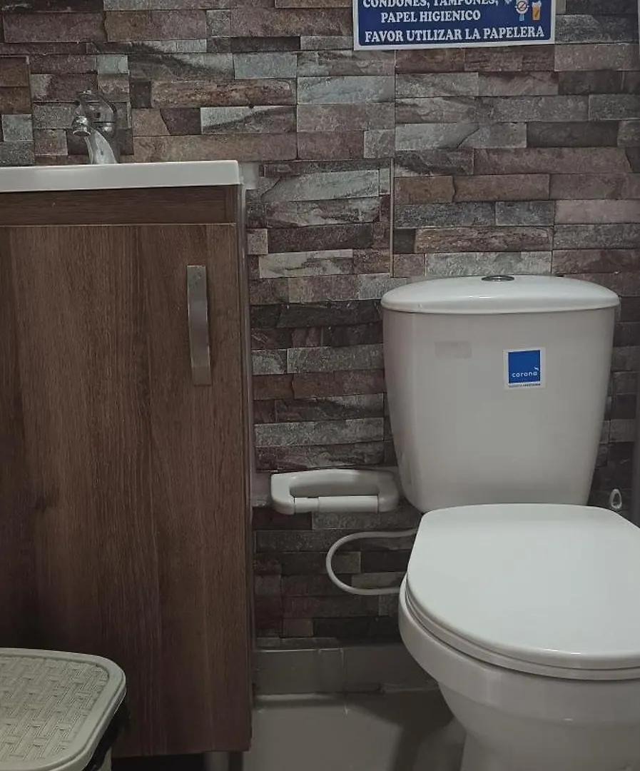 Apartamento apartaestudio parejas 10 mnts del terminal, centro de eventos valle del pacifico y del centro de la ciudad, salida al aeropuerto Cali Colombia